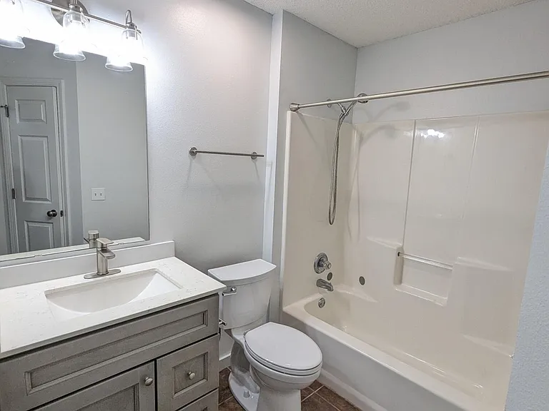 7592 Chablis Cir — Photo 13