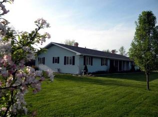 2 Pheasant Run, Lincoln, IL 62656