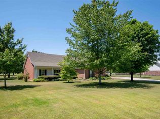 3040 Warren Rd, Oakland, TN 38060