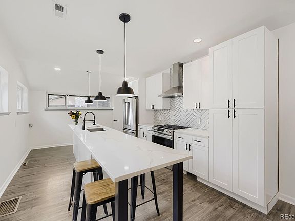 3rd image of 4045 Shoshone Street