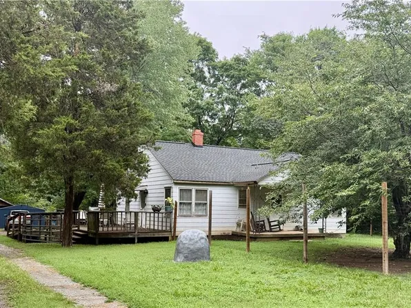 4115 Keeley Rd, Mc Leansville, NC 27301