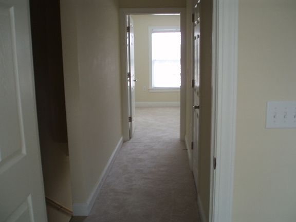 5th image of 220 Shady Grove Ln