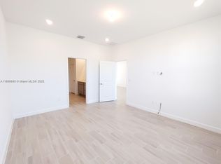 19705 Whispering Creek Rd #19705, Loxahatchee, FL 33470