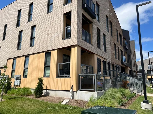 16 Urbane Blvd, Kitchener, ON N2E 0J2