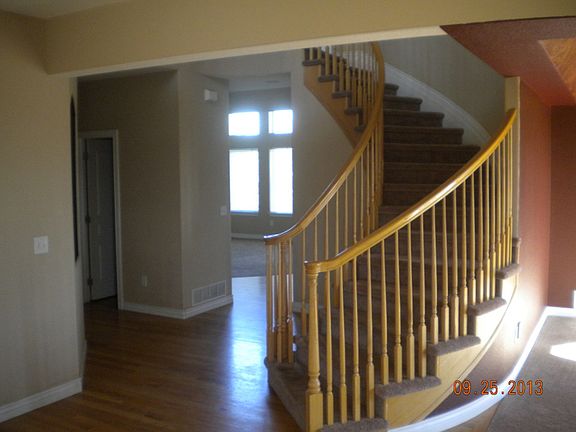 2nd image of 405 Whitney Hbr
