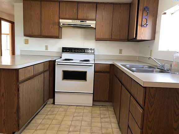 4th image of 605 Thayer Dr