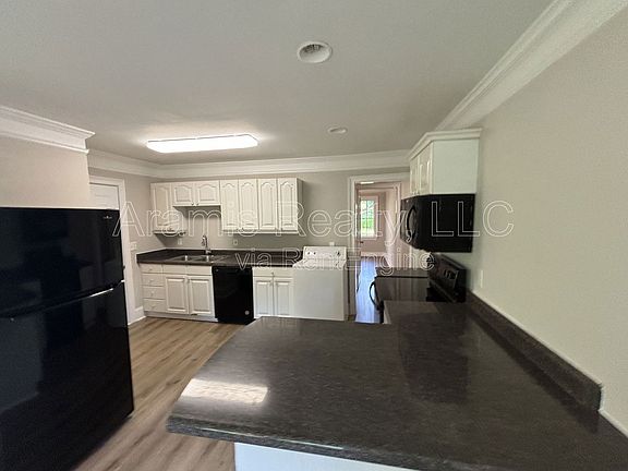 4th image of 494 Birney St NE #1
