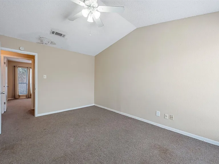 12400 Brookglade Cir #15 — Photo 24