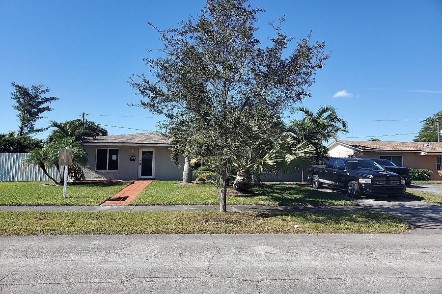 1st image of 19800 SW 101st Ct