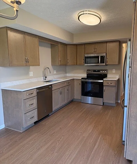 2112 Croydon Ave #3 — Photo 5