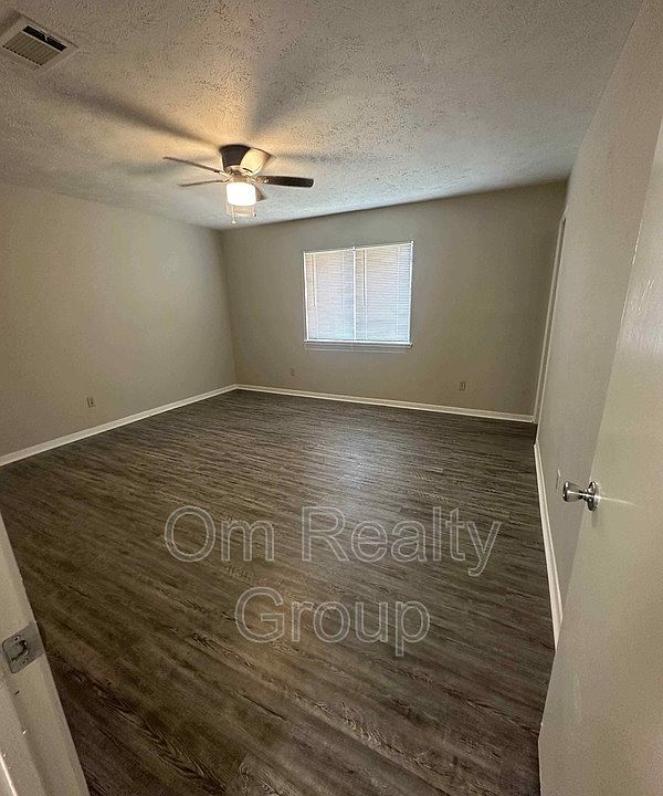 1st image of 6918 Kearney Dr