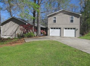 74 White Oak Dr, Jacksons Gap, AL 36861