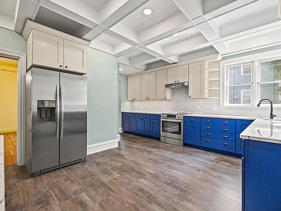 4th image of 520 Holly Ave