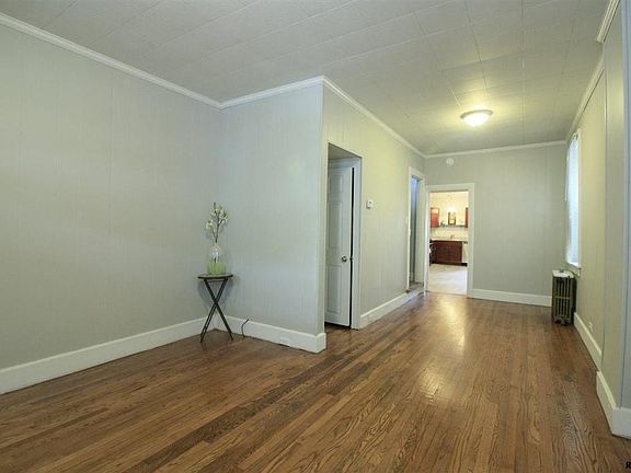 3rd image of 249 S Pleasant Ave