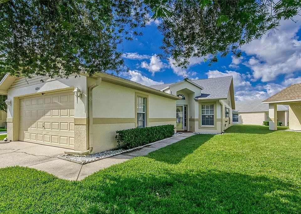 2nd image of 65541 Gentle Ben Cir