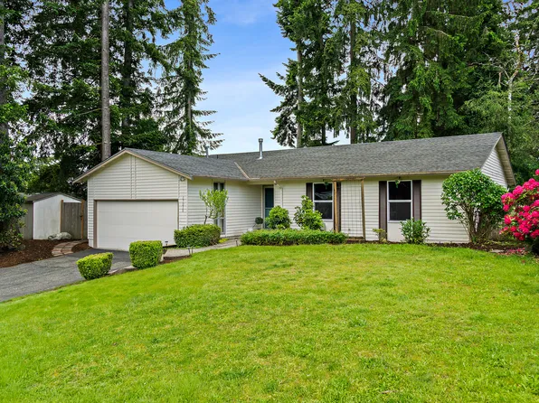 17215 NE 16th Pl, Bellevue, WA 98008