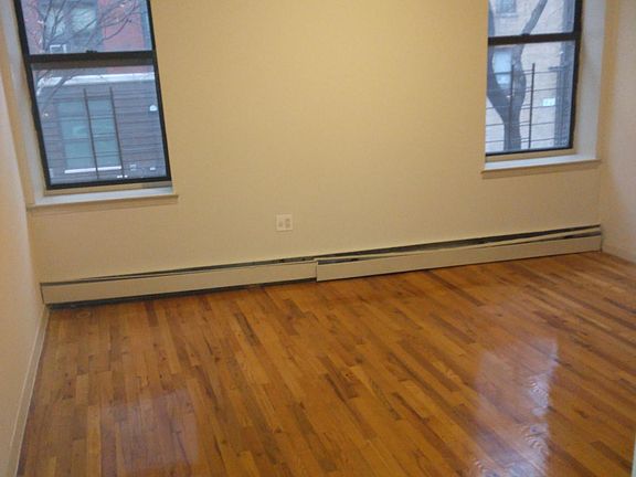 bedroom from entrance view