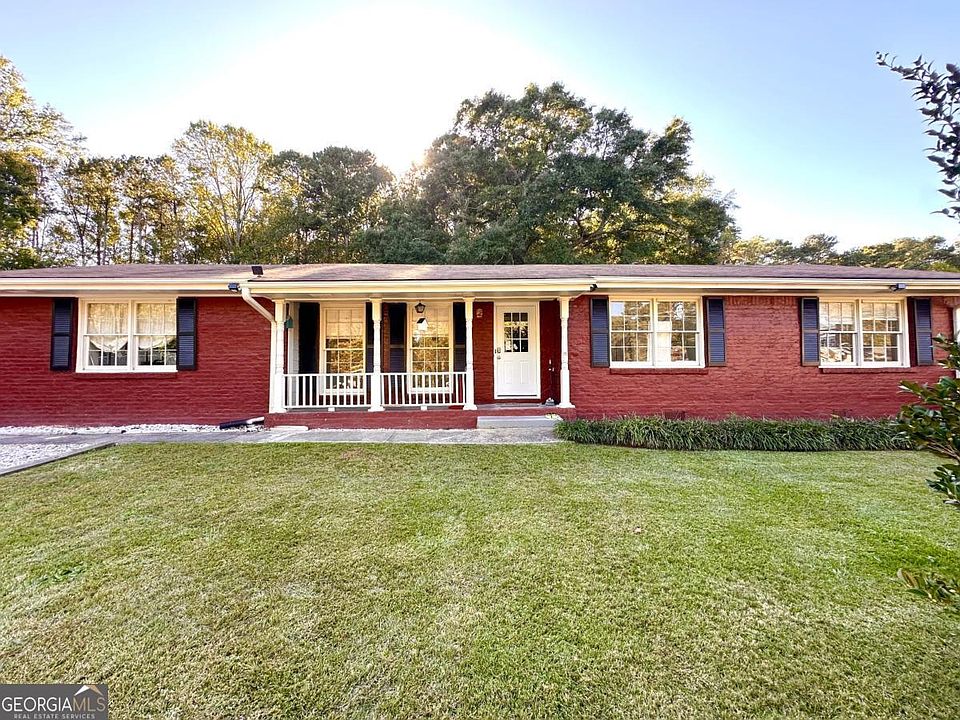 1st image of 315 Greenwood Dr NW