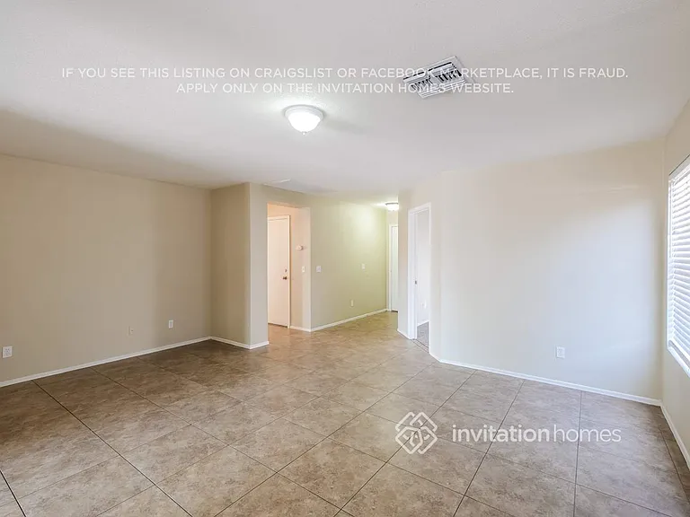 114 E Beth Dr — Photo 5