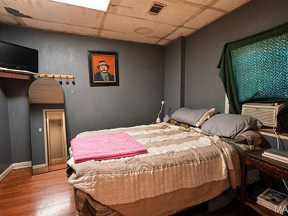 5th image of 112 W Main St #110