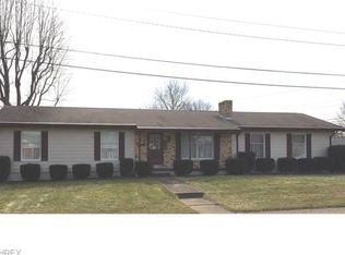 755 5th St SW, New Philadelphia, OH 44663