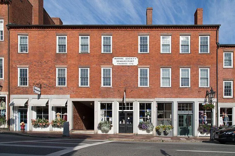 10 State St #308