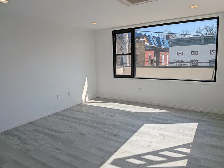 51 Main St #1 — Photo 26