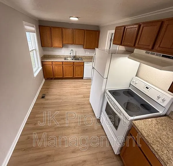 1716 6th St NW #1 — Photo 13