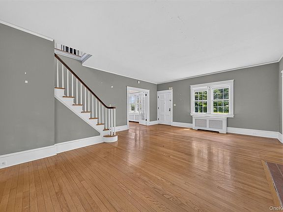 5th image of 9 Teller Avenue