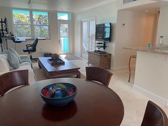 3rd image of 301 Ocean Dr APT 305