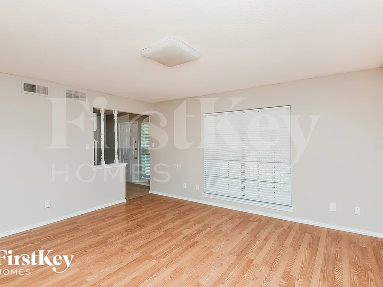7700 Castillo Rd — Photo 4