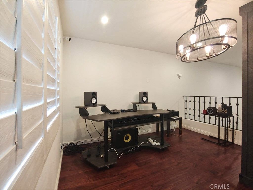 813 N Martel Ave #2, Los Angeles, CA - More