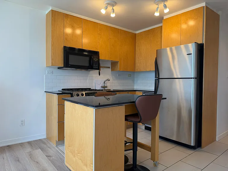 989 Beatty St #904 — Photo 7