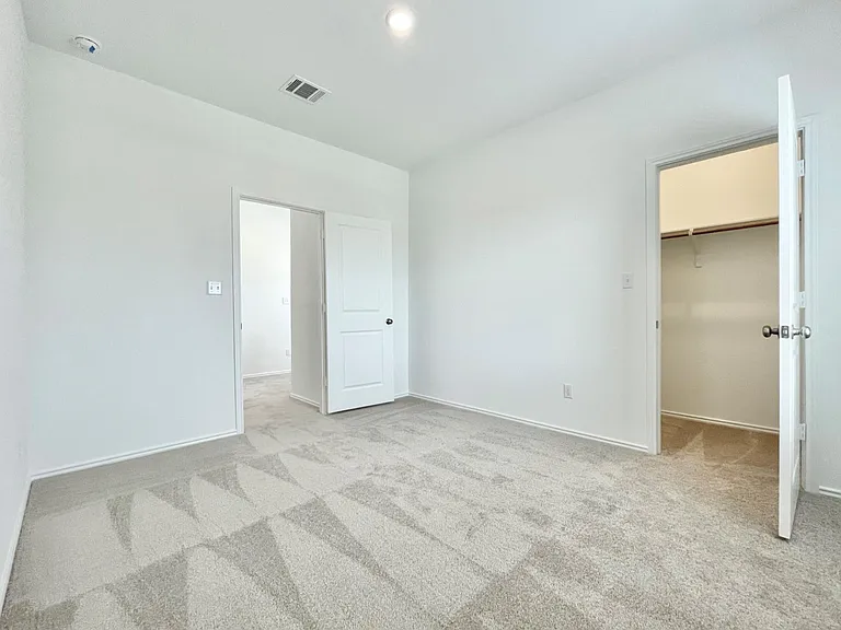 1517 Cobblecrest Ln — Photo 33