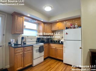 123 Clifton St APT 3, Cambridge, MA 02140