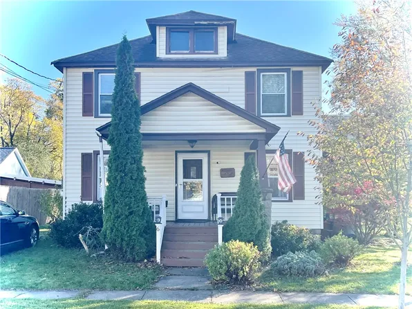 6 Willard St, Auburn, NY 13021
