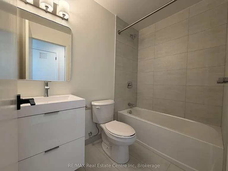 33 Erie Ave #901 — Photo 8