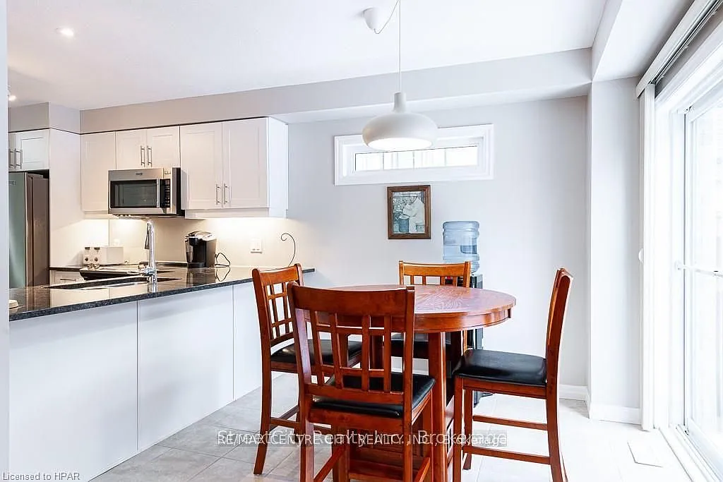 2 bed, $2,600 — Photo 3