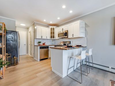 231 Griffith St APT F, Jersey City, NJ, 07307