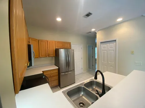 12 Barrington Ave Photo 1