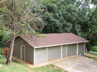 1709 Chicory Ct, Redding, CA 96002