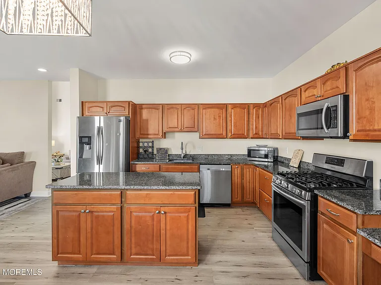 41 Tall Oaks Ct — Photo 17