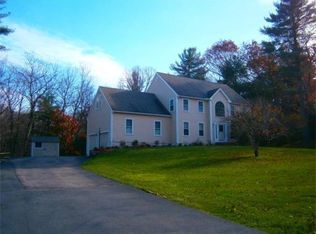 7 Bubbling Brook Rd, Franklin, MA 02038