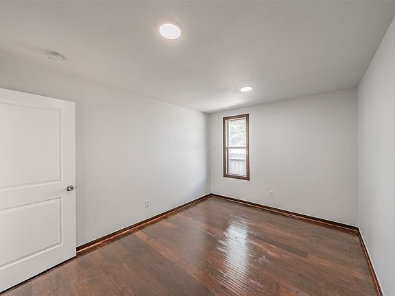 2nd image of 1603 Whitaker Ave