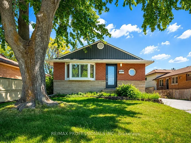 1327 Royal Dr #LOWER — Photo 14