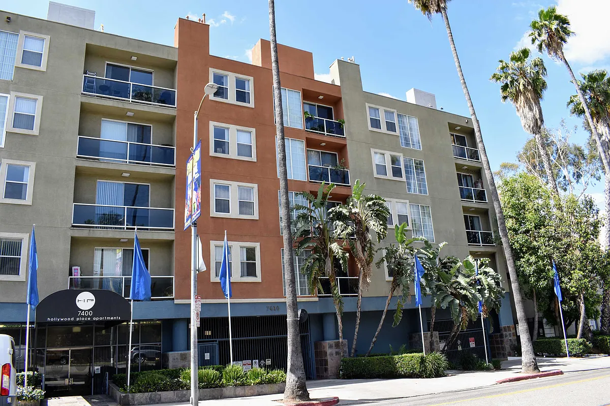Building Photo - Hollywood Place
