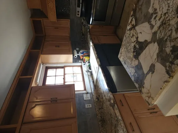 4 Belle Cir, Newport News, VA 23608