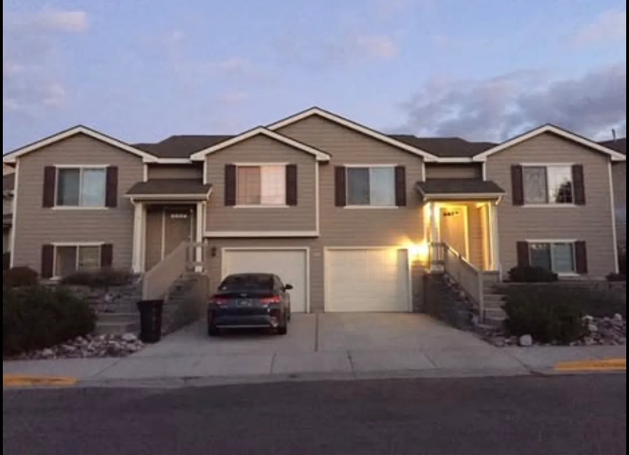 3 bed, 1600 sqft, $2,300 — Photo 1