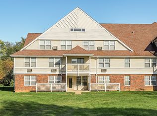 Town & Country Apartments, Urbana, IL 61802