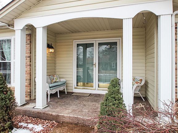 Stamped concrete front porch and walk.